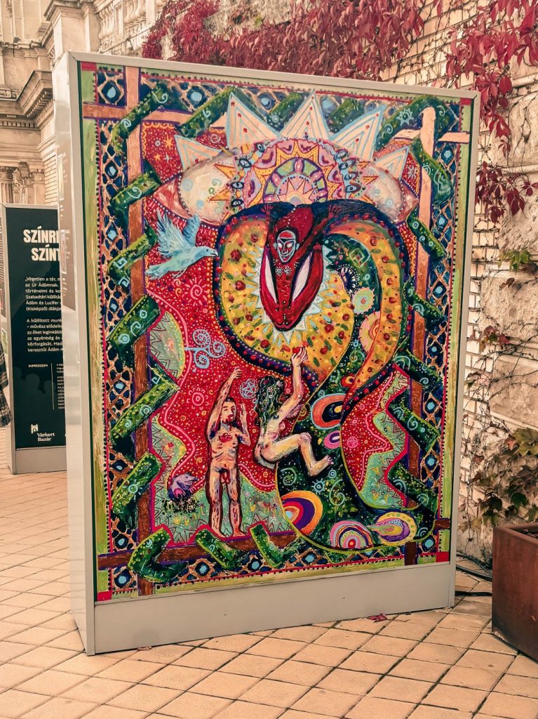 Weekend in Budapest - Itinerary and Guide Art exhibit outside of Buda Castle