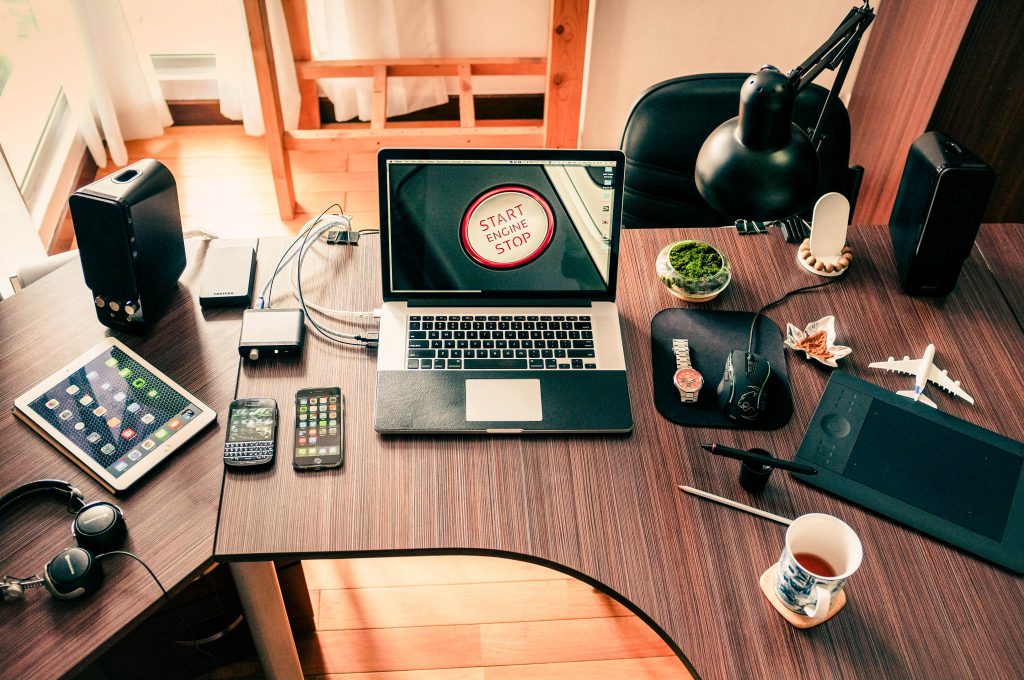 Table of electronic devices