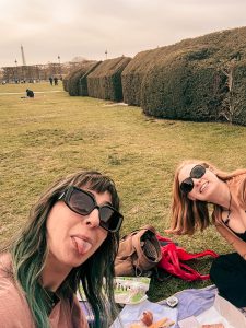 photo of elle and friend at park picnic