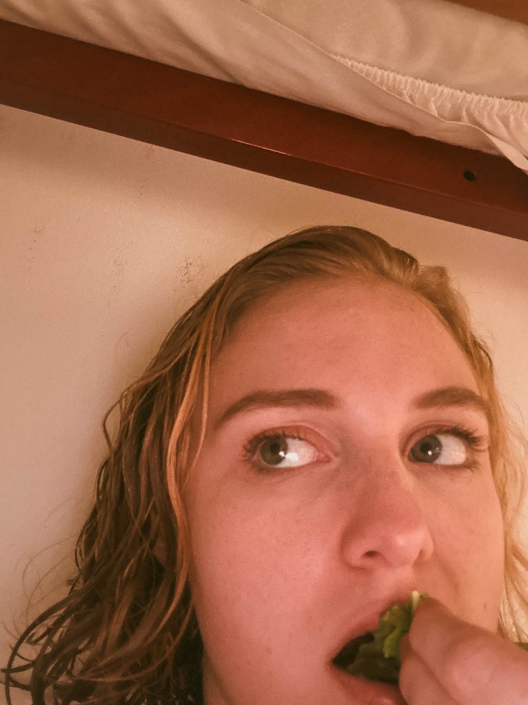 Elle eating spinach in Venice